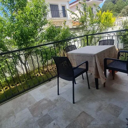 Vnz Alacati Готель Чешме